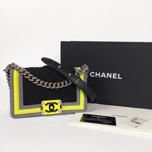 🦚 CHANEL Fluo Boy Black & Neon Green Quilted Canvas Small Flap Bag - Picture 1 of 16